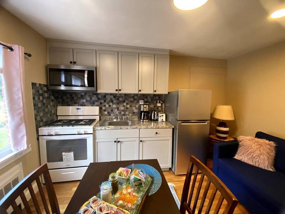 Cozy Boston Getaway Apartment! Free Parking Ngoại thất bức ảnh